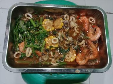 SEAFOOD SAMBUNG ROSO