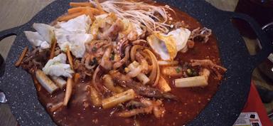 YUZA BEEF NOODLE