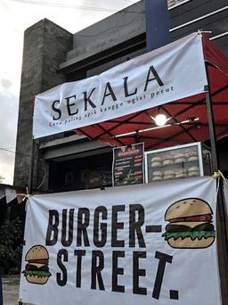 Photo's Burger Sekala