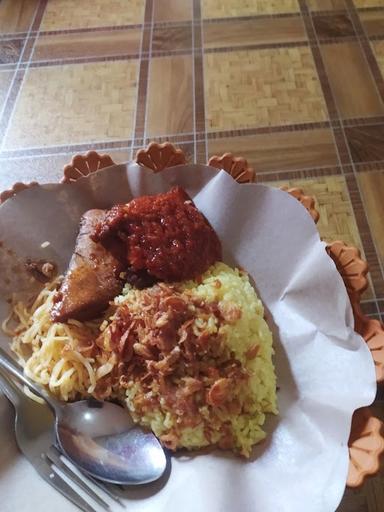 NASI KUNING HAJI DAUD