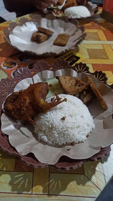 AYAM BAWANG PAK COKRO