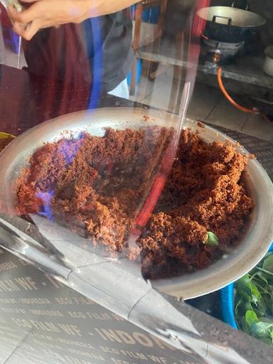 NASI BEBEK TUGU PAHLAWAN