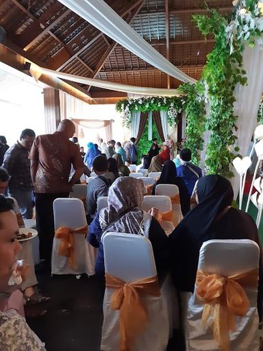 WARUNG MAKAN PAK JOKO BLITAR DI BALIKPAPAN PERMAI