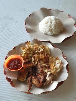 Photo's Ayam Geprek Pedas Rumah Makan Xxl Ring Road