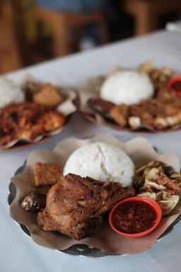 Photo's Ayam Geprek Pedas Rumah Makan Xxl Ring Road