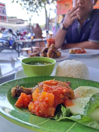 IKAN BAKAR DAENG