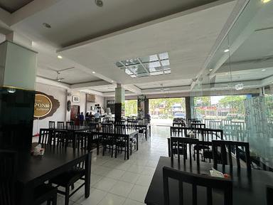 RESTAURANT APONG SEAFOOD