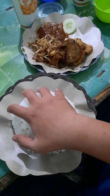 WARUNG MAKAN SOLO (KACONG PDAM)