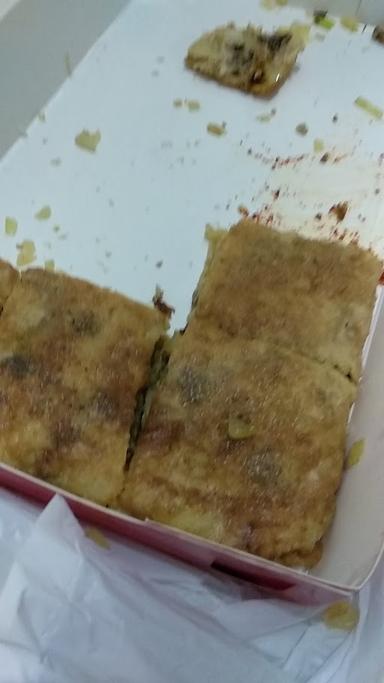 MARTABAK & TERANG BULAN ROYAL 8