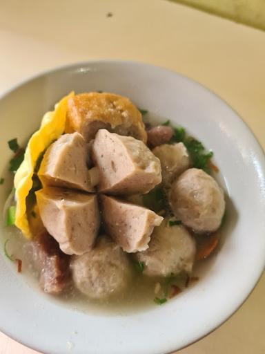 MIE AYAM DAN BAKSO AREK SUROBOYO