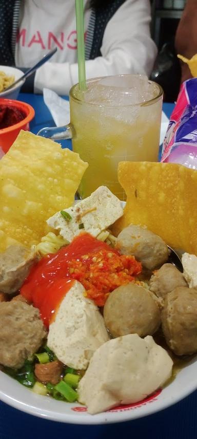 PANGSIT MIE BAKSO CAK NAN