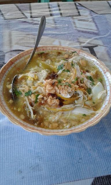 WARUNG QONAAH SOTO LAMONGAN DAN AYAM GEPREK