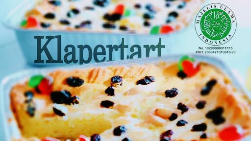 KLAPERTART, PIE BUAH, MILLE CREPES, BLACK FOREST, ORANGE CAKE, OPERA CAKE, TIRAMISU CAKE, KUE HALAL