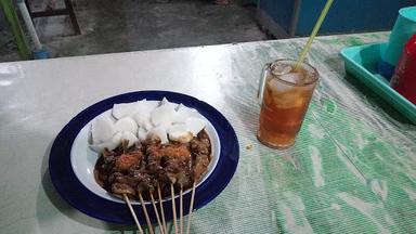 TAHU BAKAR & SATE JAMUR BLITAR