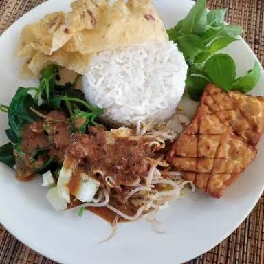 WARUNG KEDIRI, LALAPAN, RAWON, SOTO, IKAN BAKAR, DLL