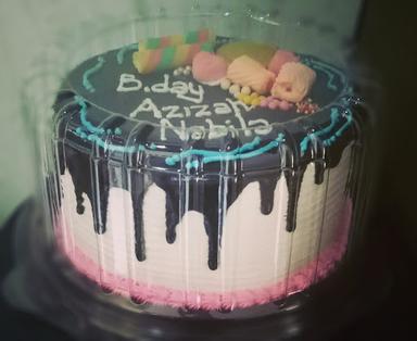 KUE ULTAH MAMA RISMA