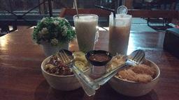 Photo's Tepi Sungai Coffee & Kitchen