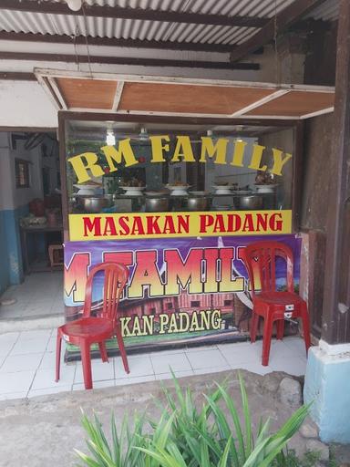 RUMAH MAKAN FAMILY