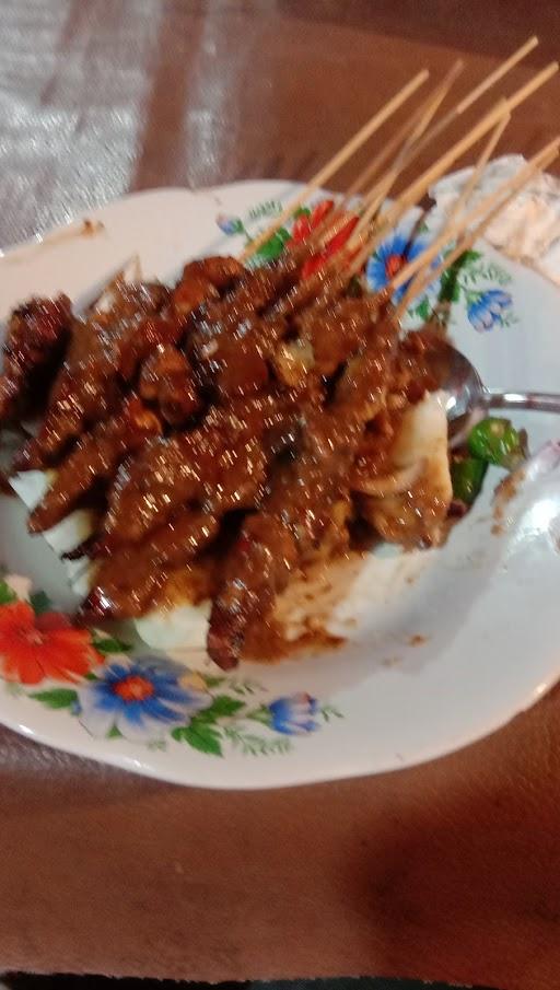 RESTORAN SATE AYAM ERVANJEPAN