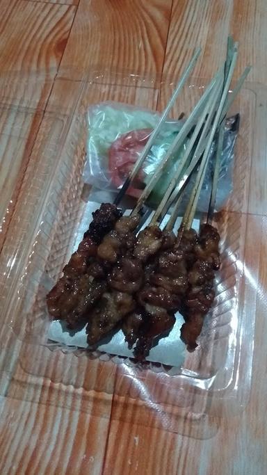 KEDAI NASI GORENG & SATE KELINCI MAS JOJO