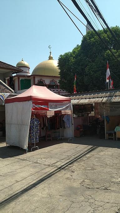 WARUNG KOPI BU TW