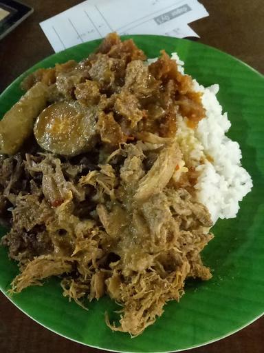 GUDEG BU RATNA FOOD LIFE BATUNUNGGAL