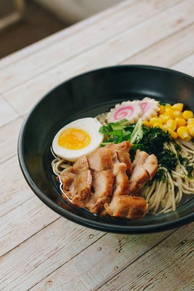 NEKORENJI RAMEN & COFFEE BAR BATUNUNGGAL