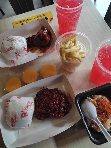 RICHEESE FACTORY BUAH BATU SQUARE