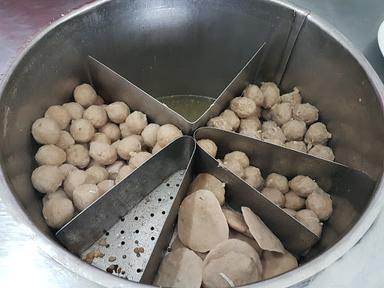 BAKSO SAPI CIHAMPELAS