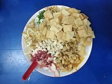 BUBUR AYAM GIANG