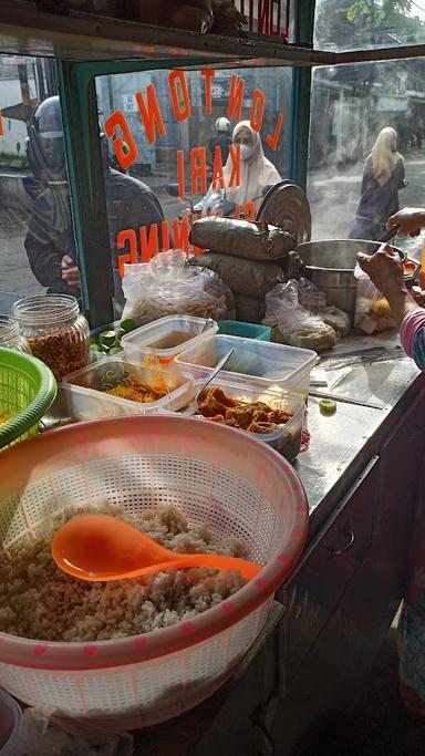 LONTONG KARI SALUYU IBU ENTUN