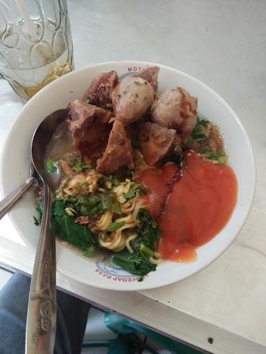 MI AYAM DAN BASO MAS NO