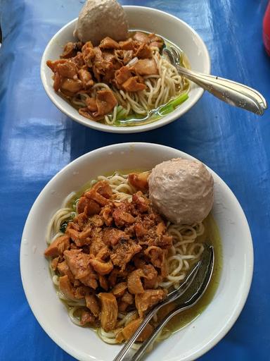 MIE AYAM BAKSO MORO SENENG