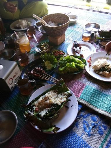 RUMAH MAKAN SARI RASA SAMBEL HEJO