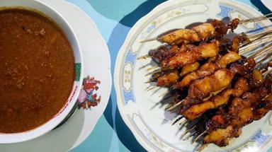 SATE AYAM KHAS AMBAL (NONA ONYELL)