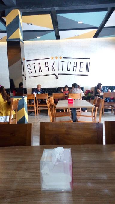 STAR KITCHEN