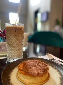 Photo's T-Box Tea, Coffee & Bakery Bandung