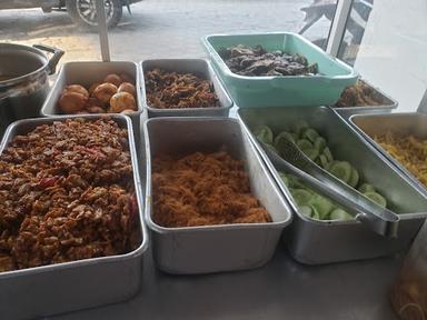 NASI KUNING & NASI UDUK BU HERU