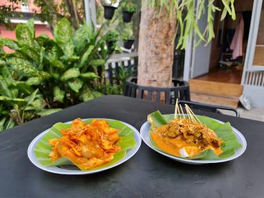 RUMAH MAKAN MASAKAN PADANG BUMUS CIMANUK