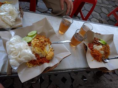 SARAPAN NASI UDUK, BUBUR AYAM SEHAT DAN LONTONG SAYUR