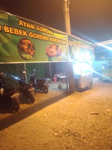 AYAM GORENG BEBEK GORENG KREMESAN DAN SOTO BOYOLALI MBAH JO