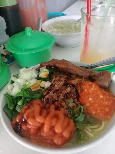 FULL HOUSE MIE AYAM JAMUR, CEKER DAN KERANG