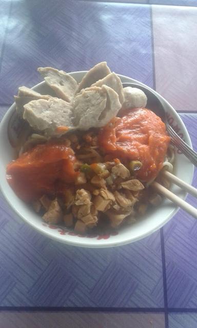 MIE AYAM & BAKSO MBAH'E WONOGIRI