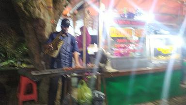 WARUNG SATE CAK SATURI