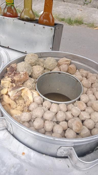 MIAYAM BAKSO SAPI DAN AYAM RUKITO BATANG