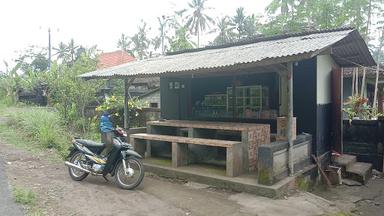 WARUNG NASI DAN JUAL BEBEK