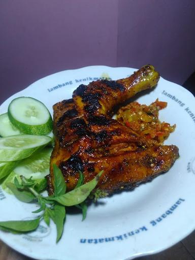 AYAM BAKAR MAS EKO