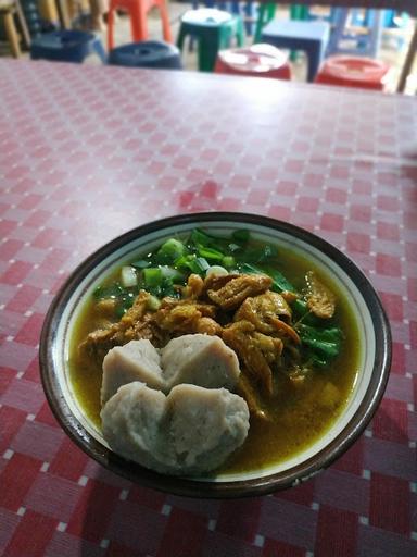 BAKSO & MIE AYAM 77