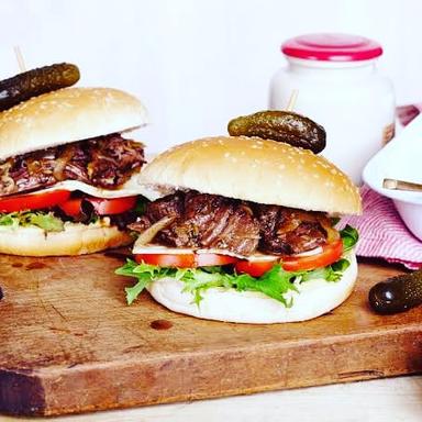 NDORO SULTAN KEBAB & BURGER