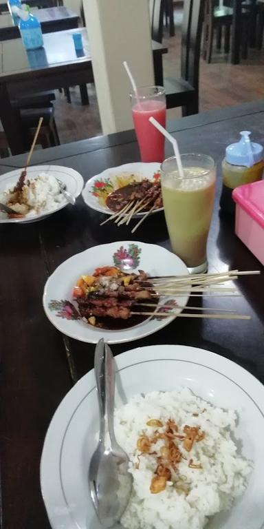 SATE MAK LAMPIR